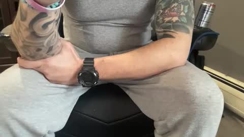 stroking33again online show from 01-19-26, 02:54