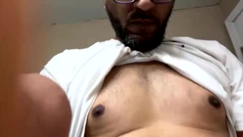Snapshot of strokingoffking chatting on 05-06-26, 05:51 strokingoffking online show from 05-06-26, 05:51
