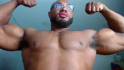 Snapshot of strong_george1 chatting on 12-24-24, 06:17 strong_george1 online show from 12-24-24, 06:17