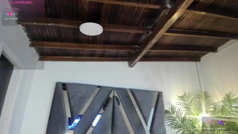 Alexa   online show from 12-22-25, 11:07