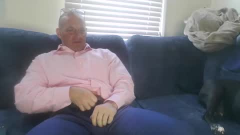 Snapshot of strongandhard073 chatting on 11-04-25, 09:36 StrongAndHard online show from 11-04-25, 09:36