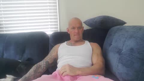 Snapshot of strongandhard073 chatting on 11-09-25, 03:43 StrongAndHard online show from 11-09-25, 03:43