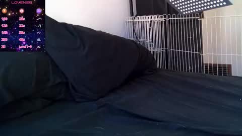 Snapshot of strongandhard073 chatting on 11-29-25, 05:49 StrongAndHard online show from 11-29-25, 05:49