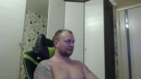 Snapshot of strongass18 chatting on 01-02-25, 12:03 Alex online show from 01-02-25, 12:03