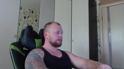 Snapshot of strongass18 chatting on 09-14-25, 09:30 Alex online show from 09-14-25, 09:30
