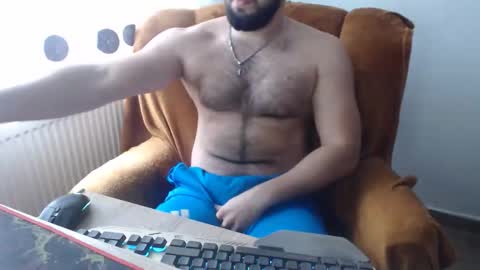 StrongCoffee online show from 11-12-25, 07:42