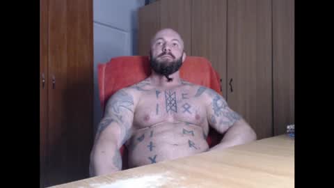 Snapshot of strongivan chatting on 04-30-26, 05:52 StrongIvan online show from 04-30-26, 05:52