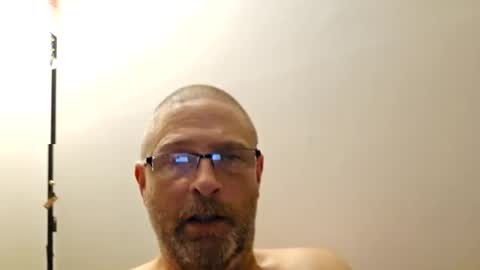 Snapshot of strongskin chatting on 12-26-24, 03:59 Strongskin online show from 12-26-24, 03:59