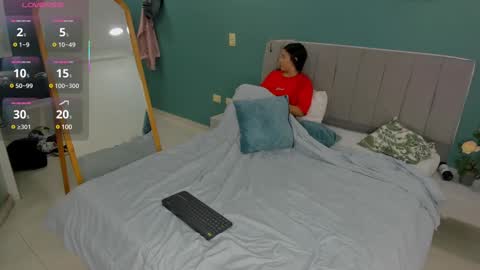 Snapshot of stroong_couple_ chatting on 02-15-25, 04:36 Strong Couple online show from 02-15-25, 04:36