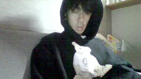 Snapshot of sttkm chatting on 05-22-26, 07:41 Asian boy online show from 05-22-26, 07:41