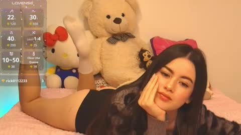 Snapshot of sttrawberry chatting on 12-15-25, 12:59 sttrawberry online show from 12-15-25, 12:59