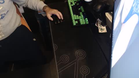 stud69861714 online show from 11-02-25, 09:44