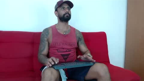 STUD HUNK LATIN online show from 12-31-24, 07:40