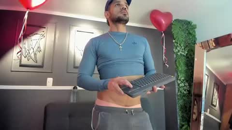 STUD HUNK LATIN online show from 02-19-25, 01:29