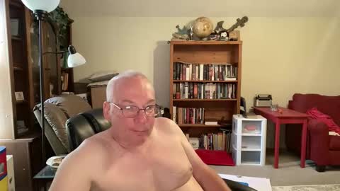 studballs1 online show from 04-24-26, 01:57