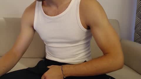 Stud From Paris online show from 09-21-25, 02:51