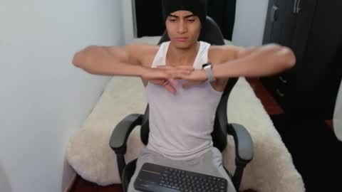 stylish men online show from 10-19-25, 12:28