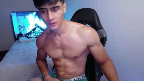 stylish man online show from 06-02-26, 12:23