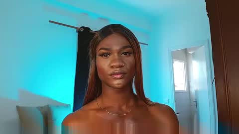 Suanny Klatten  It is my account independent  online show from 02-17-25, 12:27