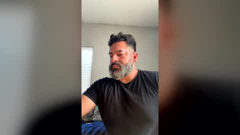 Snapshot of suavecito67 chatting on 06-14-26, 12:30 suavecito67 online show from 06-14-26, 12:30