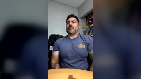Snapshot of suavecito67 chatting on 06-23-26, 03:48 suavecito67 online show from 06-23-26, 03:48