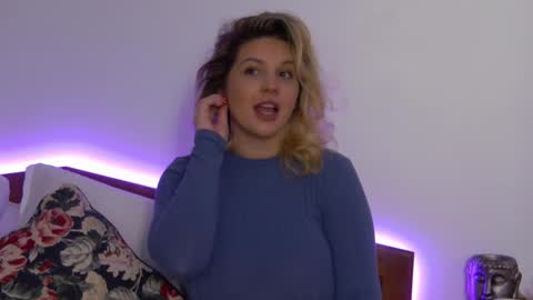 Snapshot of sublimecarla chatting on 09-25-25, 06:39 Carla online show from 09-25-25, 06:39