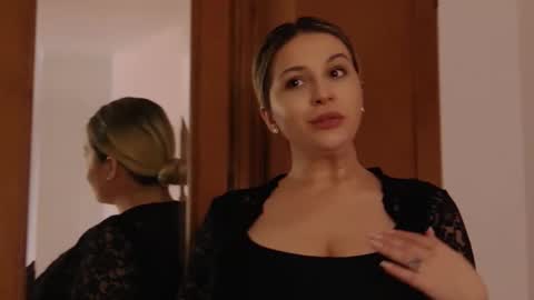 Snapshot of sublimecarla chatting on 10-07-25, 08:55 Carla online show from 10-07-25, 08:55