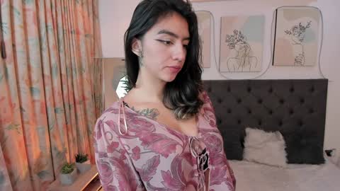 Snapshot of sublimetouch chatting on 01-30-25, 08:21 Zoe online show from 01-30-25, 08:21