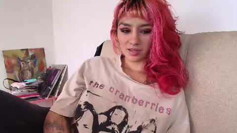 Snapshot of sublimetouch chatting on 06-30-26, 07:37 Zoe online show from 06-30-26, 07:37