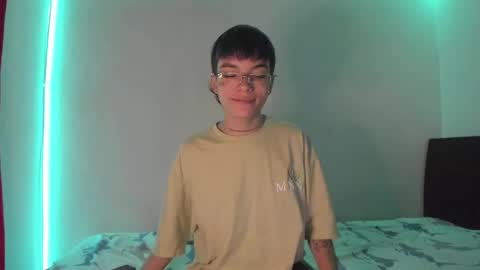 Snapshot of submissive_boyy_ chatting on 01-14-25, 04:50 nico online show from 01-14-25, 04:50