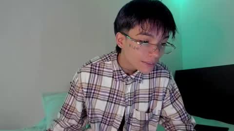 Snapshot of submissive_boyy_ chatting on 02-28-25, 04:42 nico online show from 02-28-25, 04:42