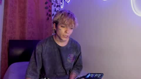 nico online show from 04-25-26, 07:11