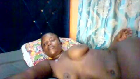 Snapshot of submissive_slut001 chatting on 01-14-26, 07:36 submissive_slut001 online show from 01-14-26, 07:36