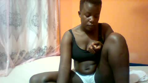 Snapshot of submissive_slut001 chatting on 06-25-26, 09:14 submissive_slut001 online show from 06-25-26, 09:14