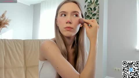 Snapshot of succubelle chatting on 10-02-25, 06:20 Eda online show from 10-02-25, 06:20