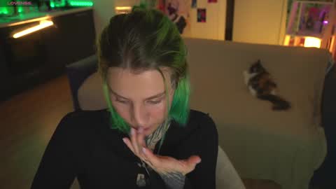 Snapshot of succubus_66 chatting on 12-19-24, 12:12 succubus_66 online show from 12-19-24, 12:12