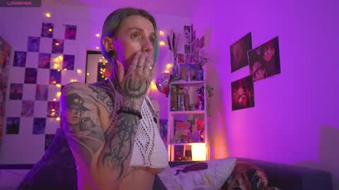 Snapshot of succubus_66 chatting on 01-04-25, 01:53 succubus_66 online show from 01-04-25, 01:53