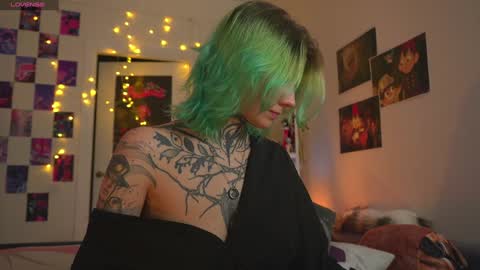 Snapshot of succubus_66 chatting on 01-10-25, 01:41 succubus_66 online show from 01-10-25, 01:41