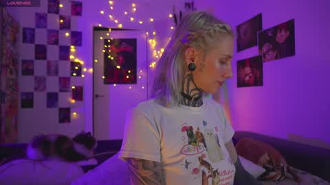 Snapshot of succubus_66 chatting on 01-19-25, 02:38 succubus_66 online show from 01-19-25, 02:38