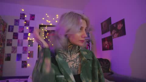 Snapshot of succubus_66 chatting on 02-03-25, 11:20 succubus_66 online show from 02-03-25, 11:20