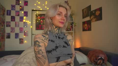 Snapshot of succubus_66 chatting on 02-09-25, 10:20 succubus_66 online show from 02-09-25, 10:20