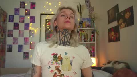 Snapshot of succubus_66 chatting on 02-21-25, 09:56 succubus_66 online show from 02-21-25, 09:56