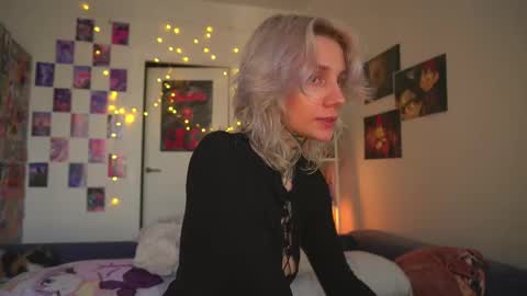 Snapshot of succubus_66 chatting on 02-28-25, 08:53 succubus_66 online show from 02-28-25, 08:53