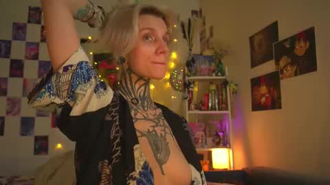 Snapshot of succubus_66 chatting on 03-07-25, 02:56 succubus_66 online show from 03-07-25, 02:56