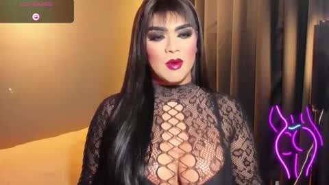 JADE ELYSE online show from 10-18-25, 06:52