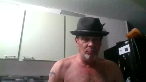 SUCKITU812 online show from 01-06-25, 04:58