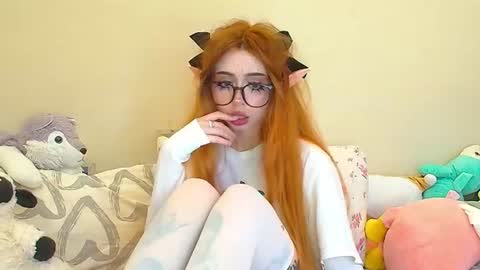 Snapshot of suemeow chatting on 07-30-26, 09:25 Sue online show from 07-30-26, 09:25