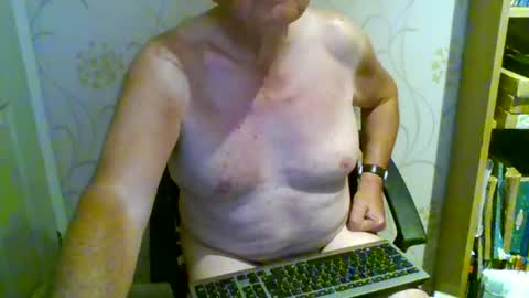 Snapshot of suffolkboy4 chatting on 06-30-26, 09:49 suffolkboy4 online show from 06-30-26, 09:49