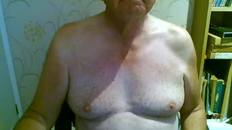 Snapshot of suffolkboy4 chatting on 07-15-26, 08:14 suffolkboy4 online show from 07-15-26, 08:14