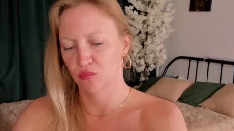 sugamomy online show from 09-15-25, 12:10